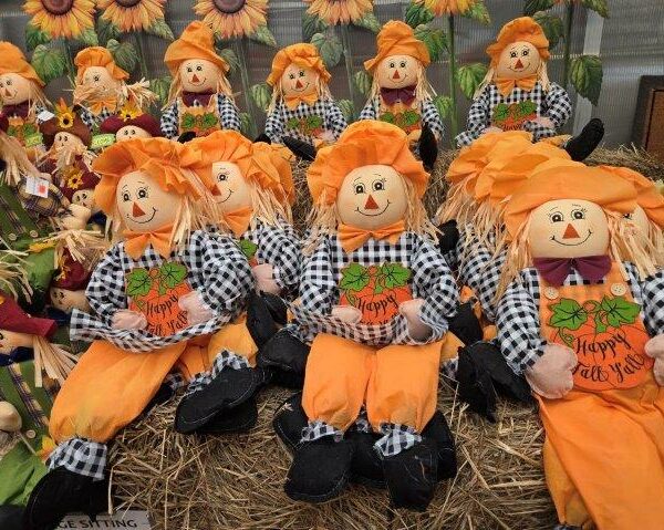 Large Sitting Scarecrows